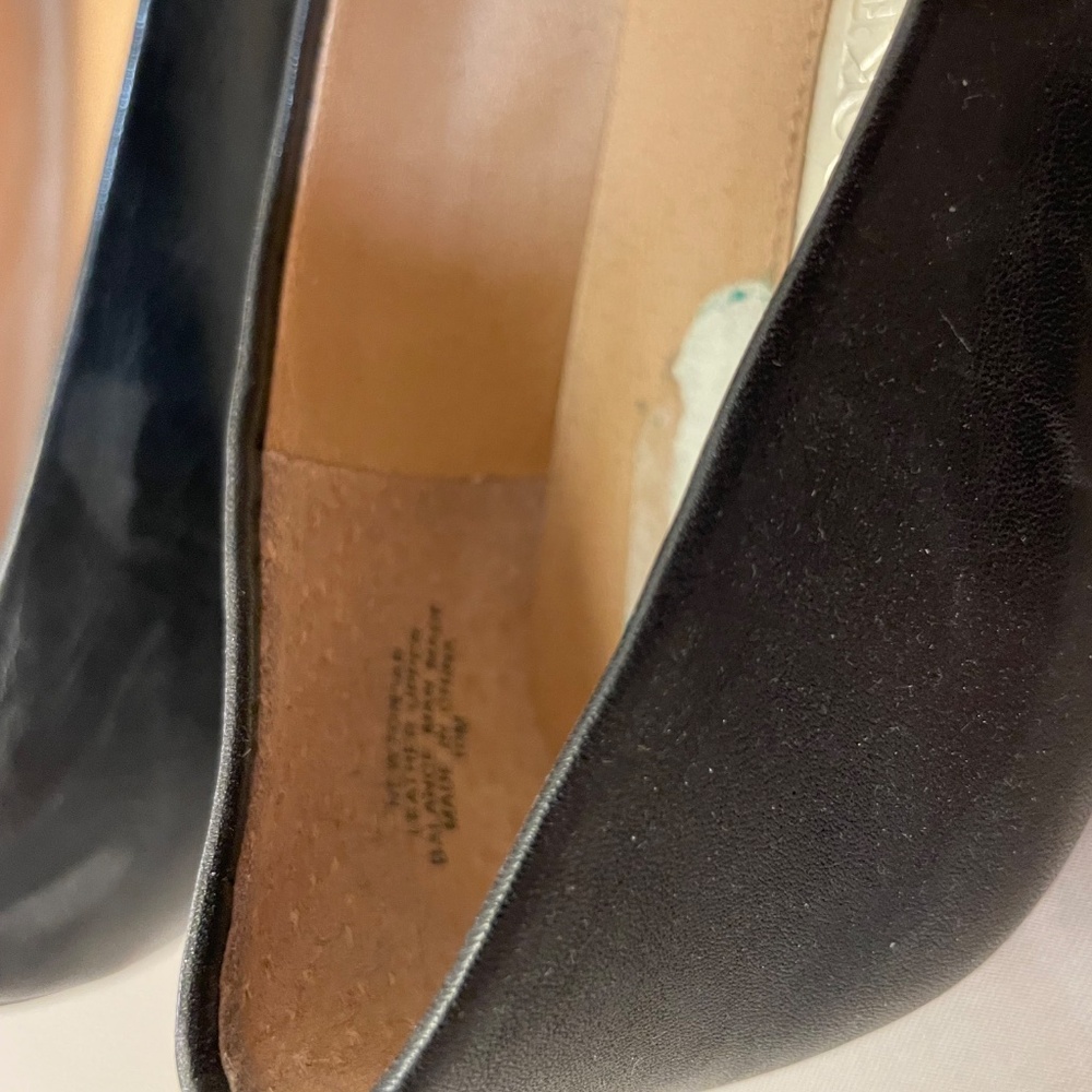 Black Dress Shoes with Bow Audrey Brooke Women's Size 10 - Picture 9 of 11